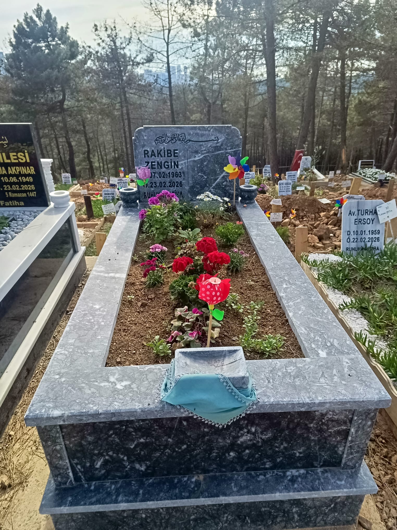 Granit Mezar · Mavi